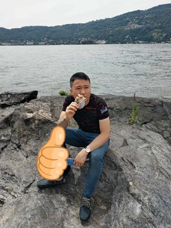 绚烂背后的平淡的第一张照片--福鼎交友网