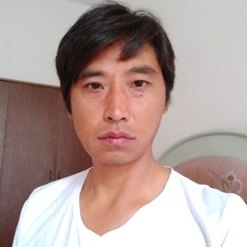 莞尔一笑的第一张照片--福鼎交友网