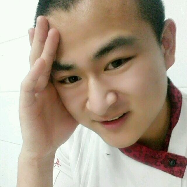 人潮拥挤的第一张照片--福鼎交友网