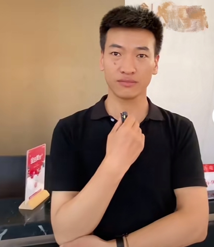 一杯梁白开的第一张照片--福鼎交友网